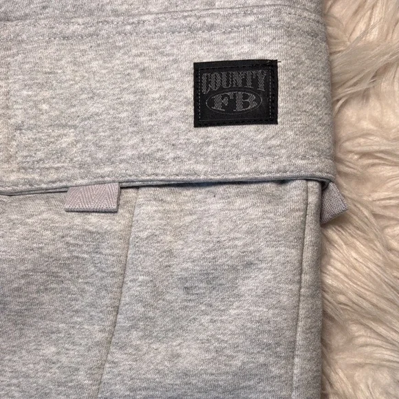 Cargo straight fit pants size small very cute for men or women - Picture 5 of 10